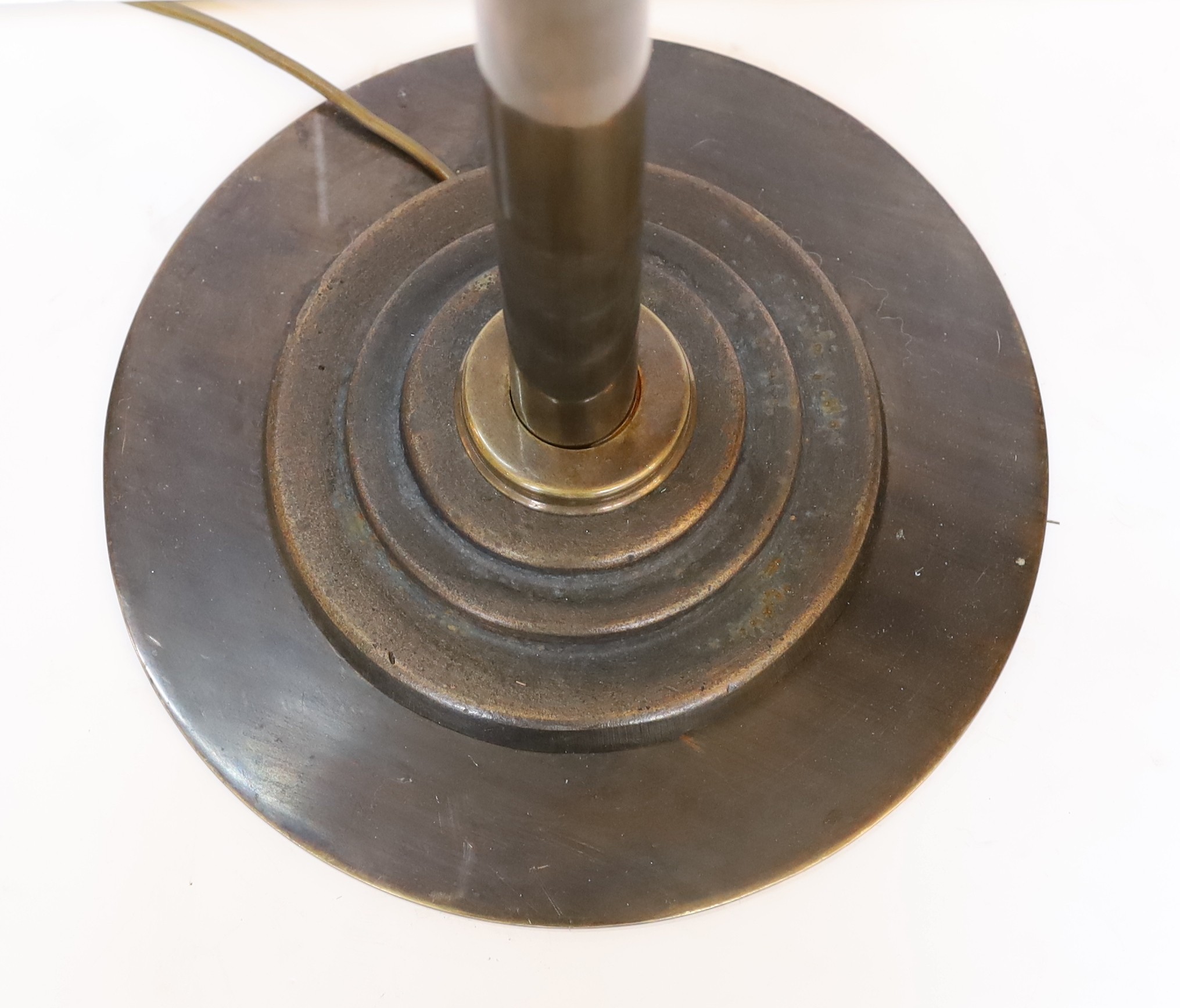 An Art Deco bronze telescopic lamp standard with frosted crackle glass shade, height 167cm
